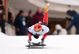 [国足]彭啸头球击中横梁 刘浩帆补射打破僵局