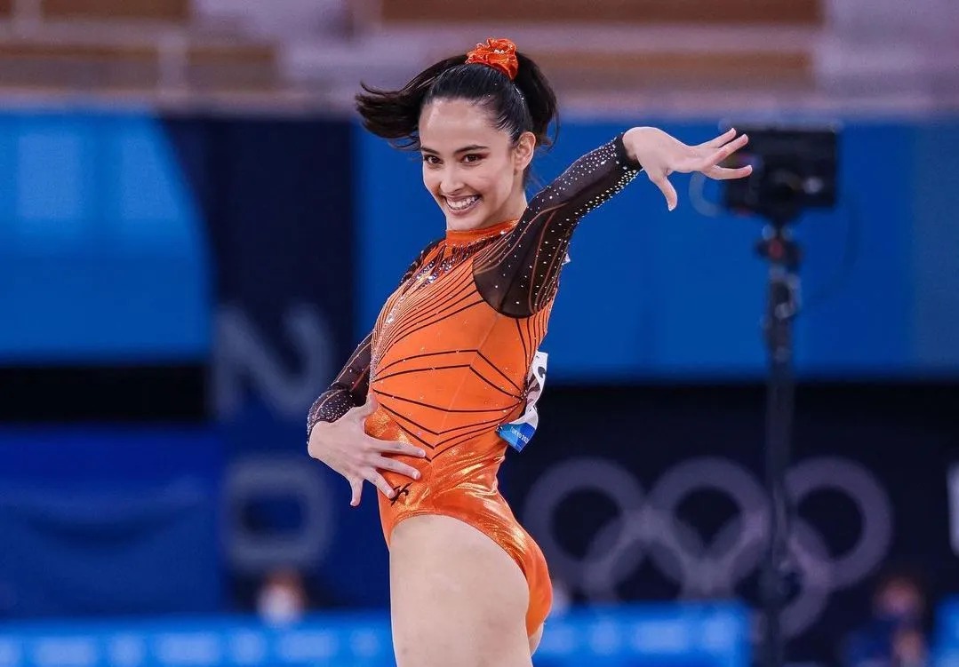 的几个冠军啊？就无敌了。忘了当年一到季后赛就拉胯了