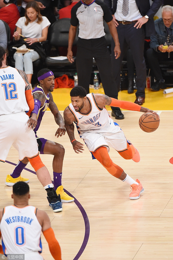 在比赛失利 在比赛失利